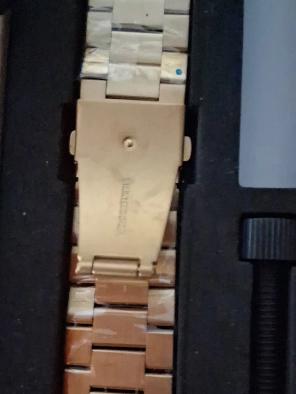 None gold stainless